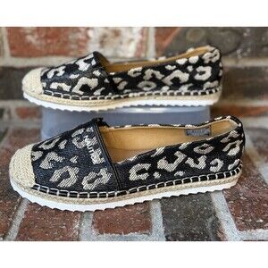 Nautica Model Jett shoes Size 8 In Good Condition!